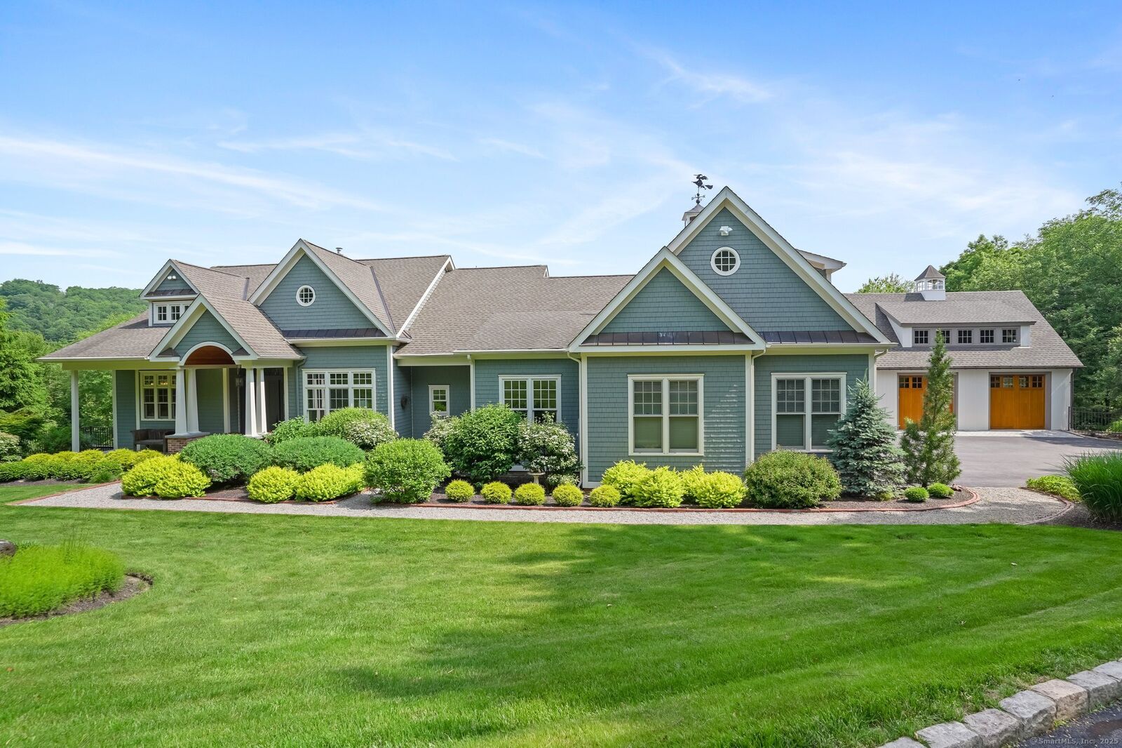 Property Photo:  5 Stone Wall Lane  CT 06784 