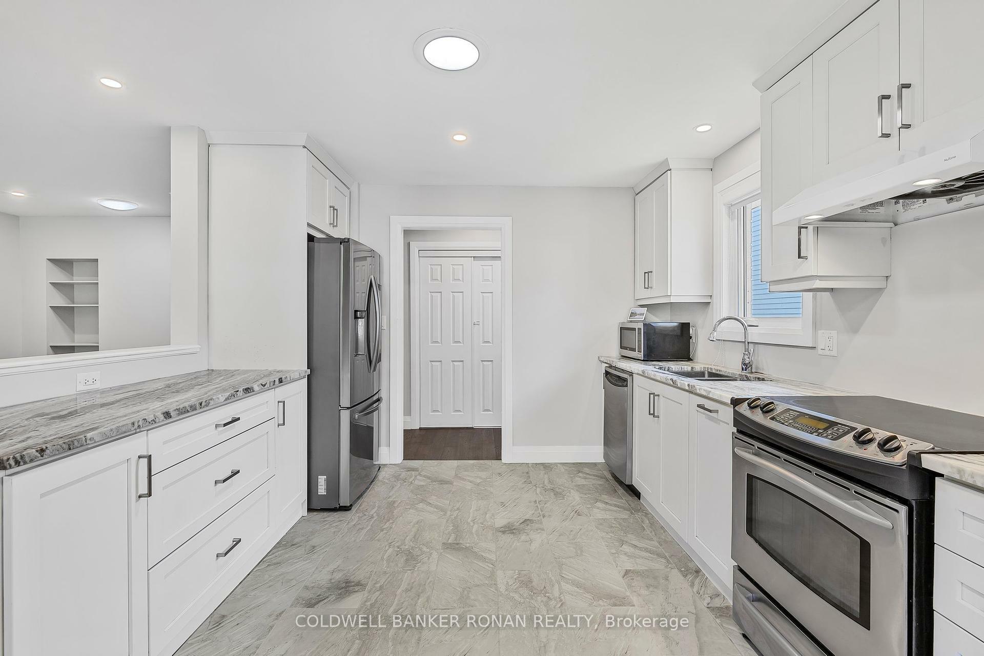 Property Photo: 170 Burbank Crescent ON L9W 3H8