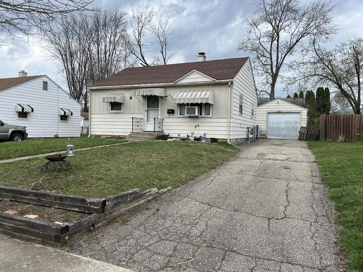 2438 Leland Drive  Springfield OH 45505 photo