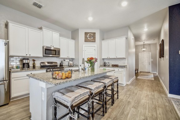 Property Photo: 5907 Akin Run TX 78261