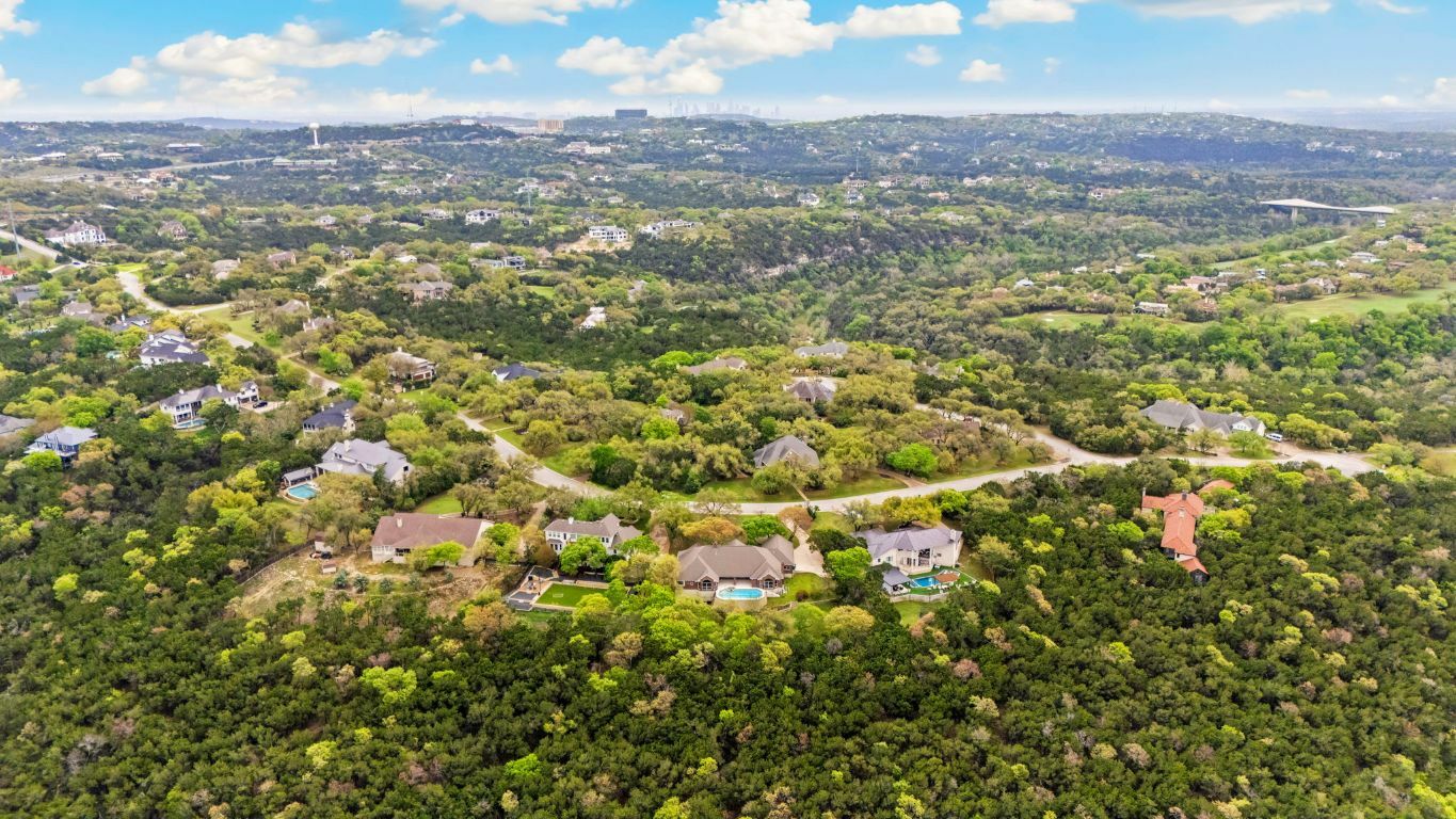 Property Photo: 8316 Talbot Lane TX 78746