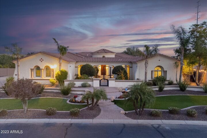 Property Photo: 4547 S Banning Drive AZ 85297