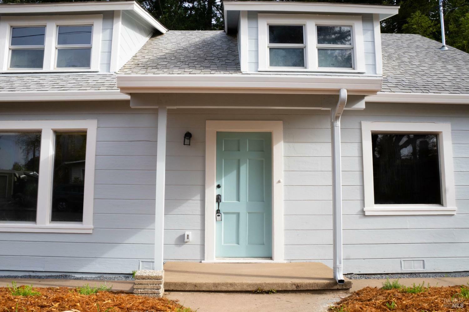Property Photo: 92 Madrone Street CA 95490