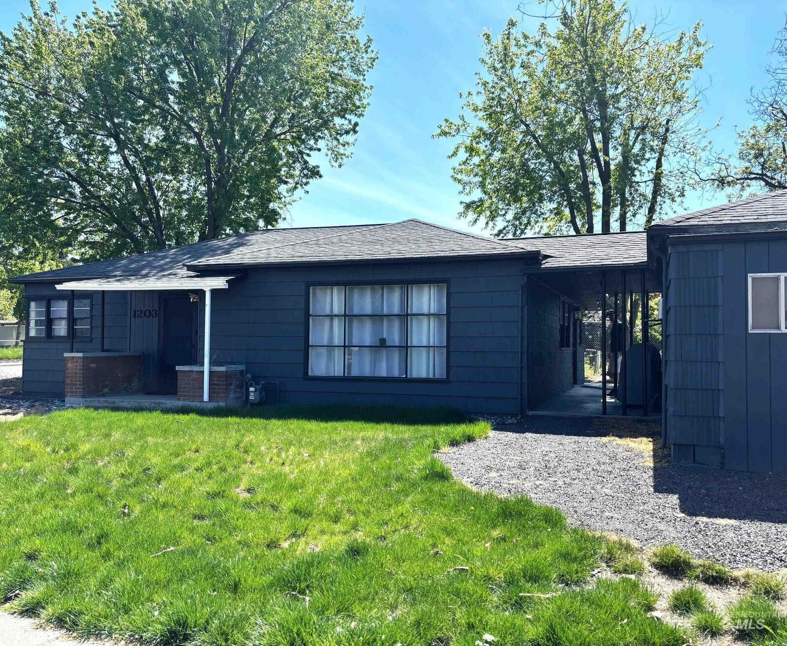 Property Photo:  1203 Sycamore Street  WA 99403