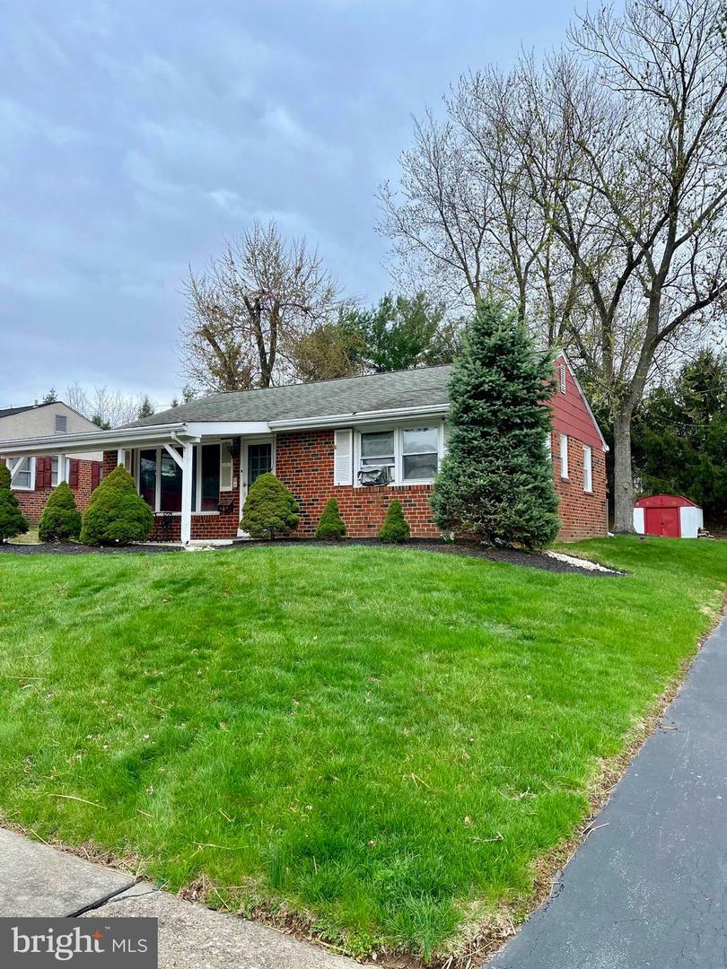 Property Photo: 6 Lawnton Road PA 19401