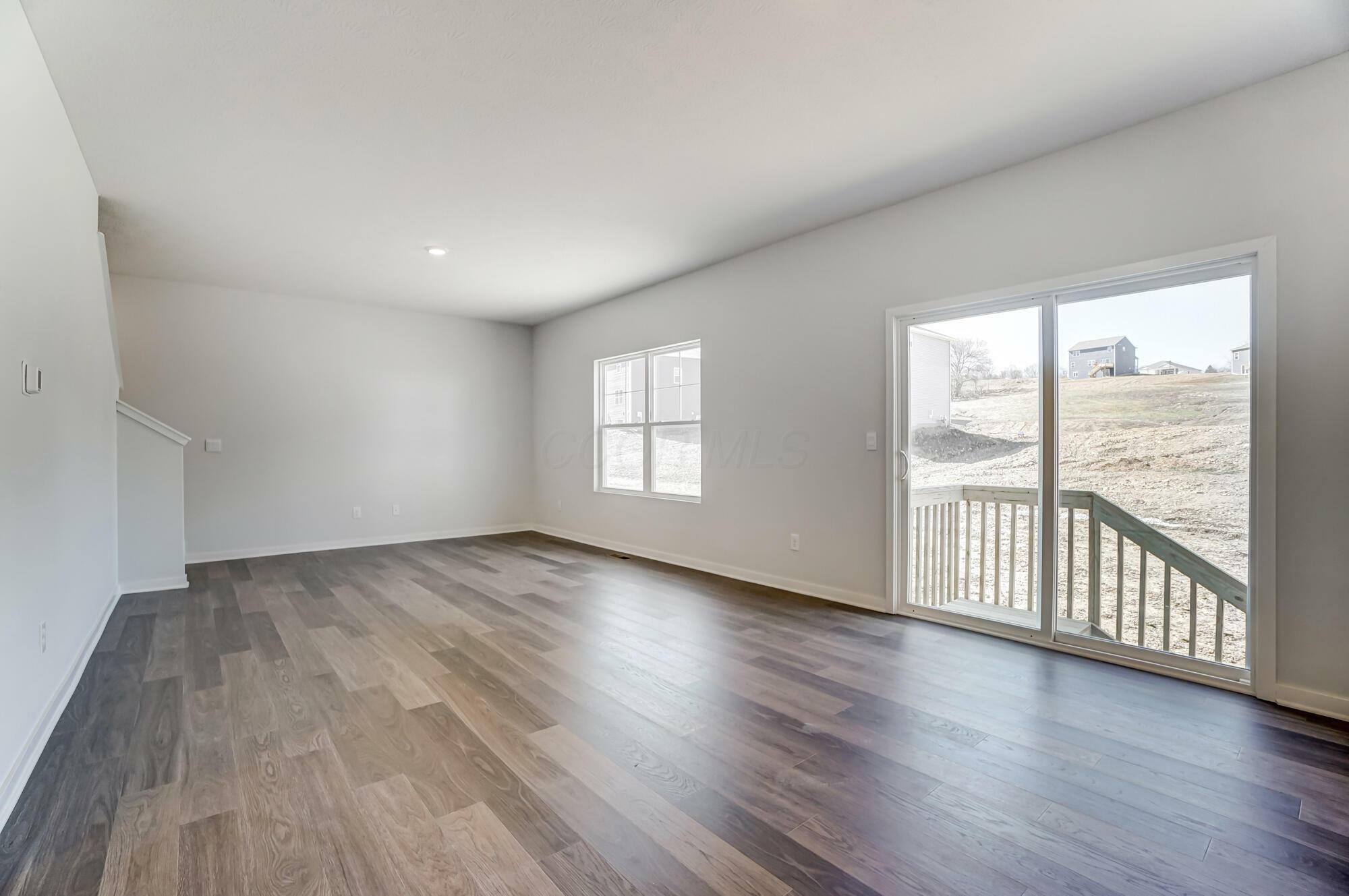 Property Photo: 160 Oak Valley Ct OH 43055
