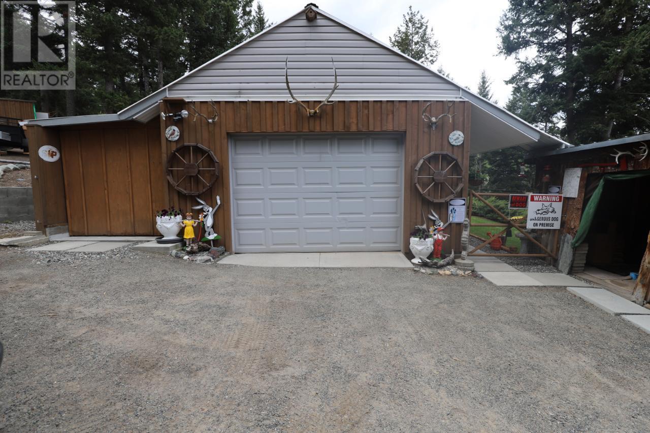Property Photo: 4472 Iron Mountain Road BC V1K 1B8