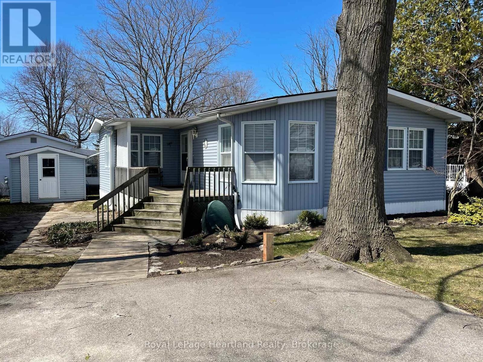 Property Photo: 65 Cherokee Lane ON N7A 3Y2
