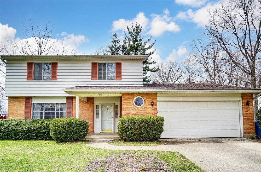 Property Photo:  901 Twin Oaks Drive  OH 45431 