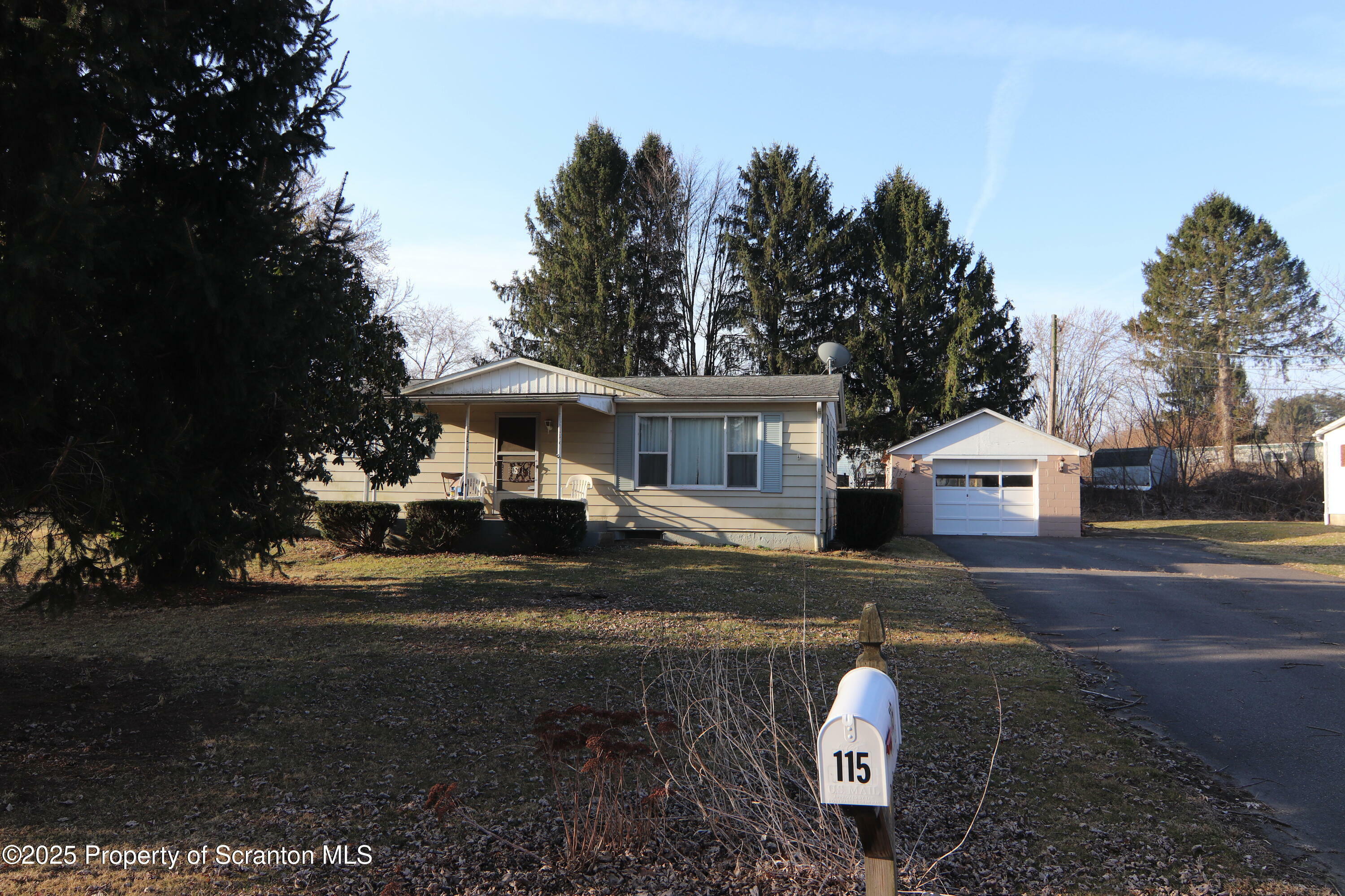 Property Photo: 115 Dymond Terrace PA 18657