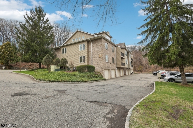 3 Parkside Ter 2D  Woodland Park NJ 07424 photo
