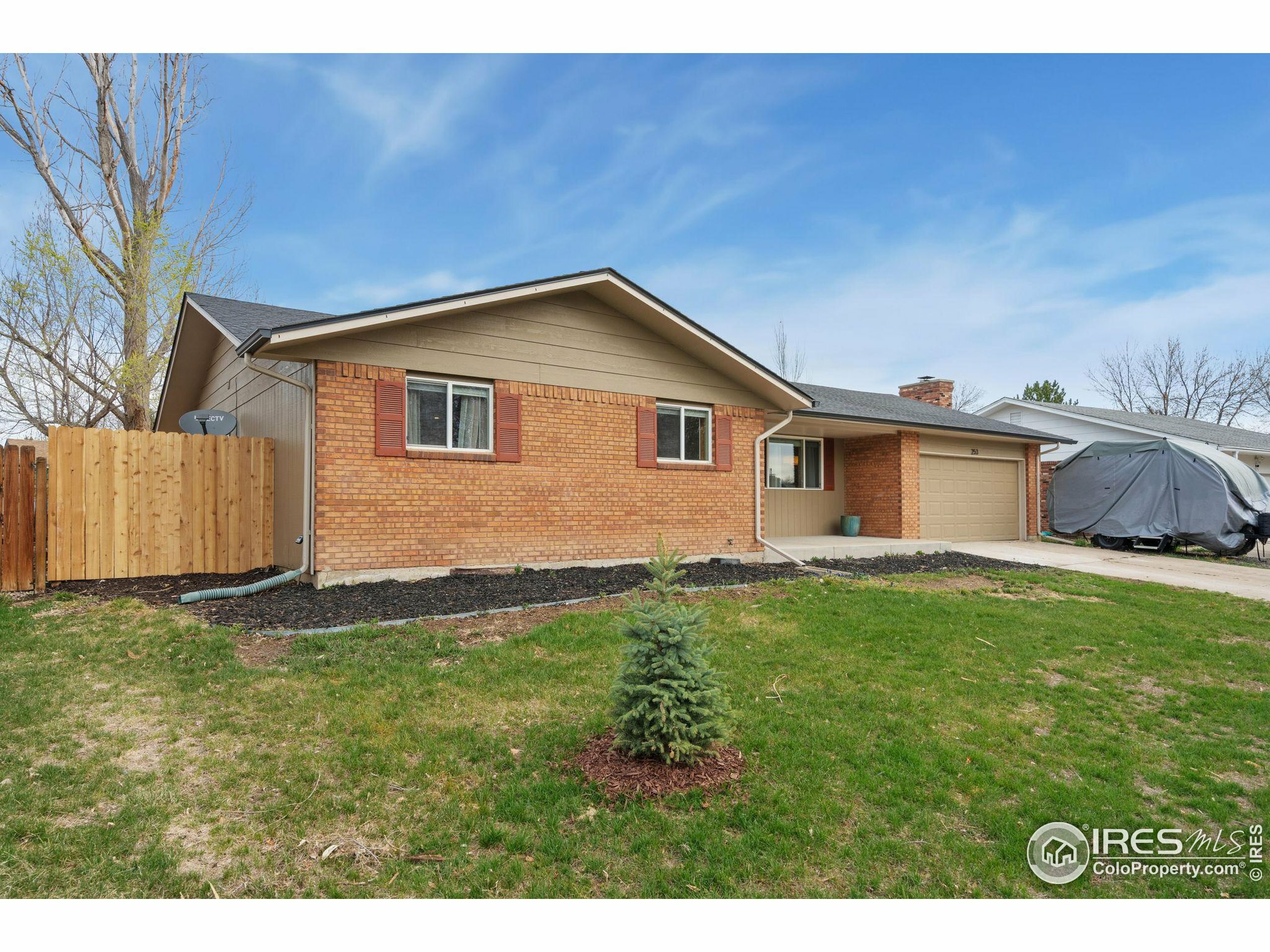 Property Photo: 253 Courtney Dr CO 80537