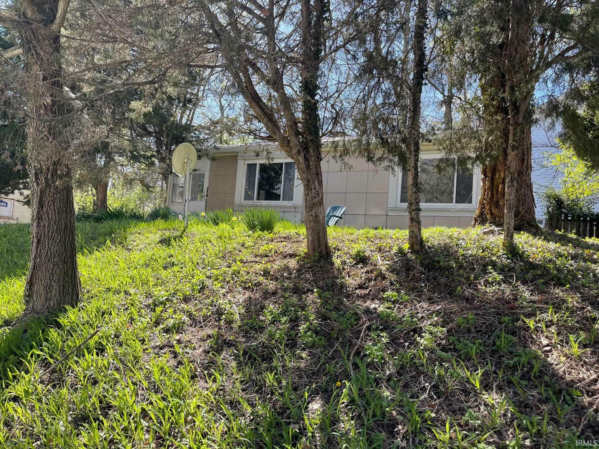 Property Photo: 402 S Highland Avenue IN 47401