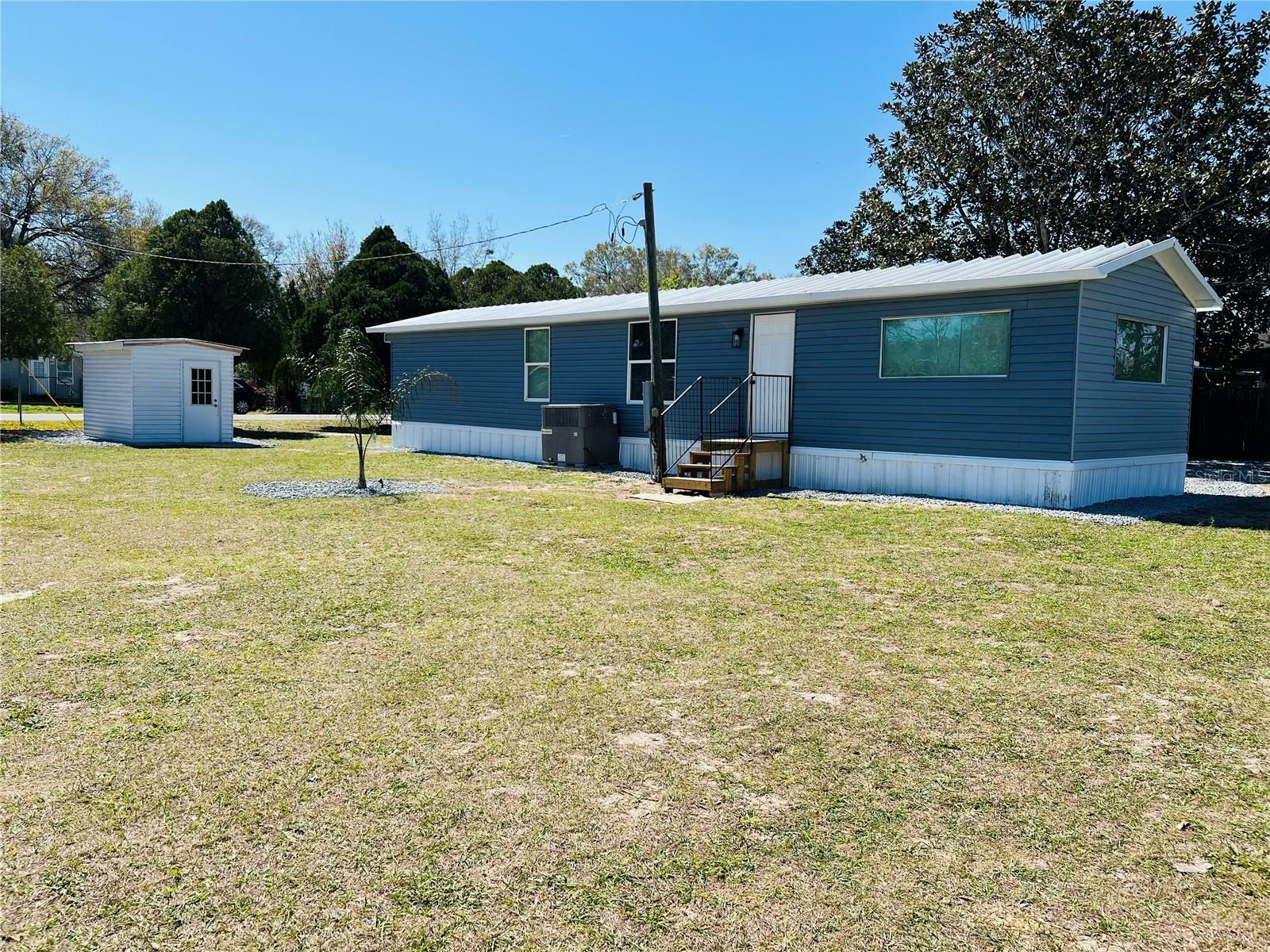 Property Photo: 9247 SE 142nd Place FL 34491