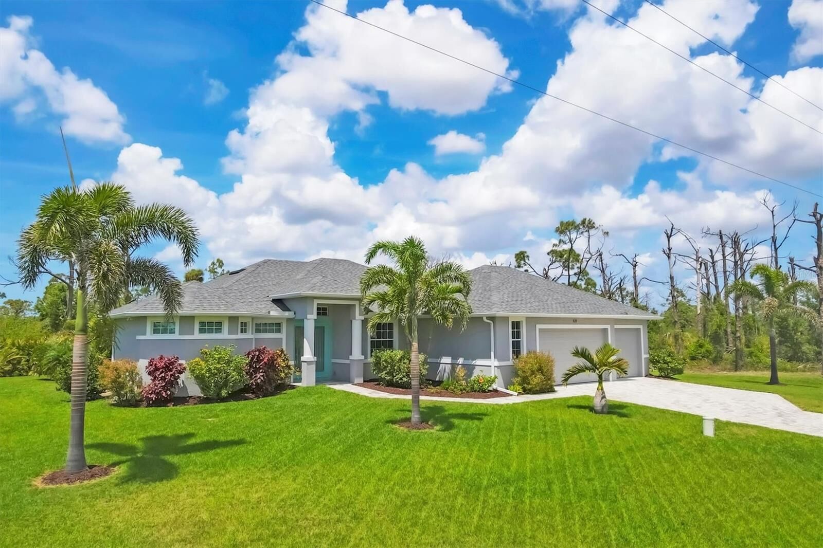 Property Photo:  121 Brig Circle W  FL 33946 