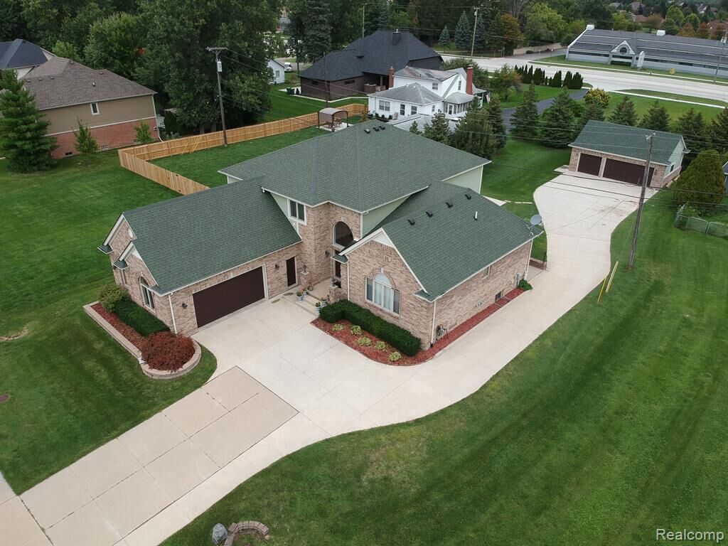 Property Photo:  5238 Windmill Drive  MI 48085 6731 