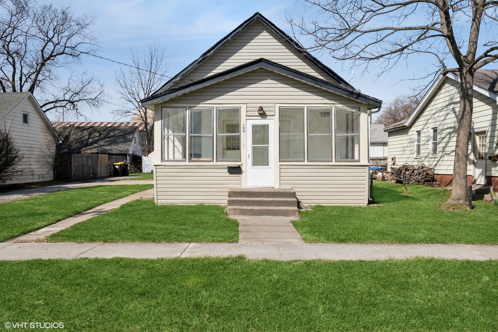 304 S Hunter Street  Thornton IL 60476 photo