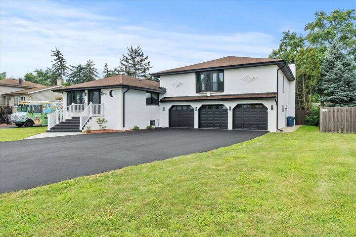 0S424 S Cadwell Avenue  Elmhurst IL 60126 photo