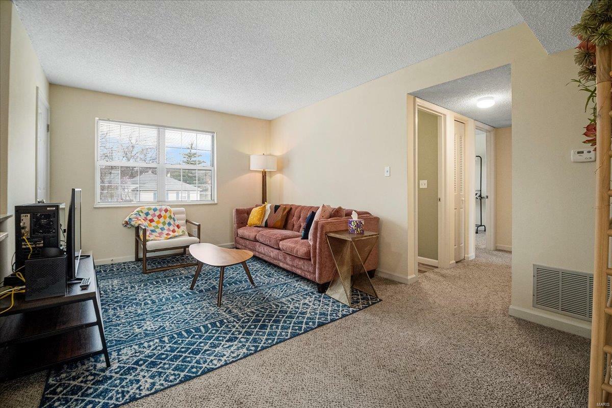 Property Photo: 9079 W Swan Circle MO 63144