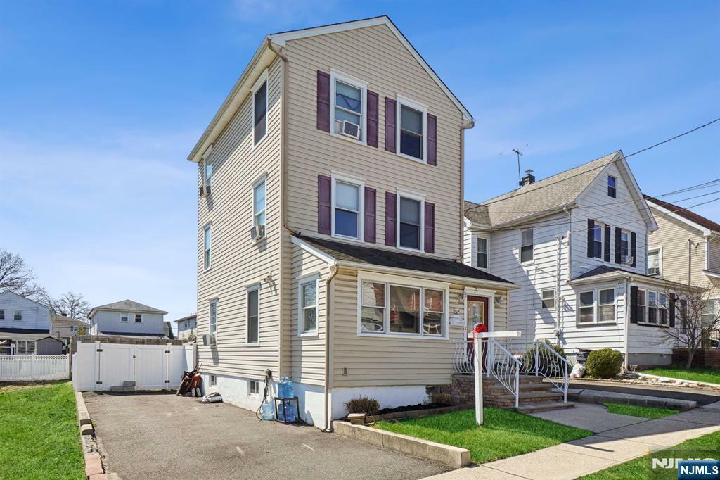 21 Fritz Street  Bloomfield NJ 07003 photo