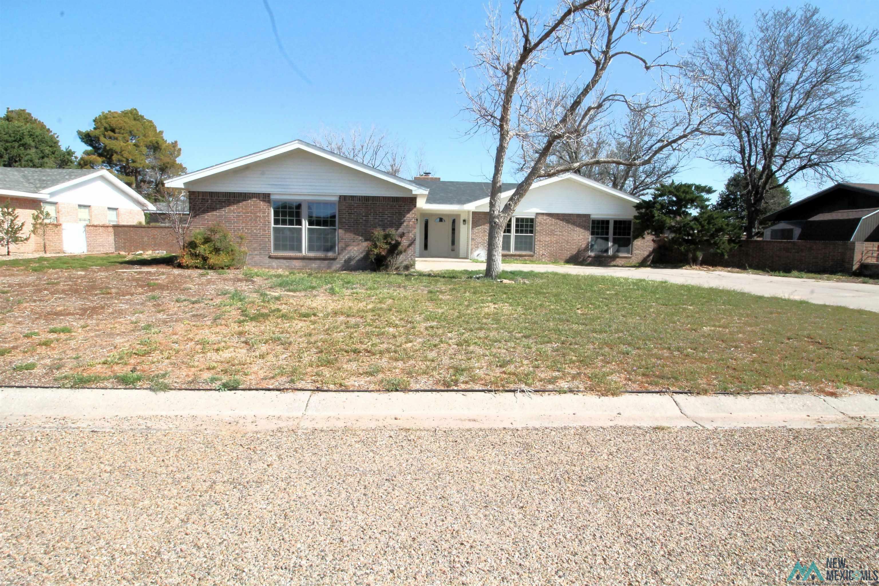Property Photo: 2008 Aspen Street NM 88130