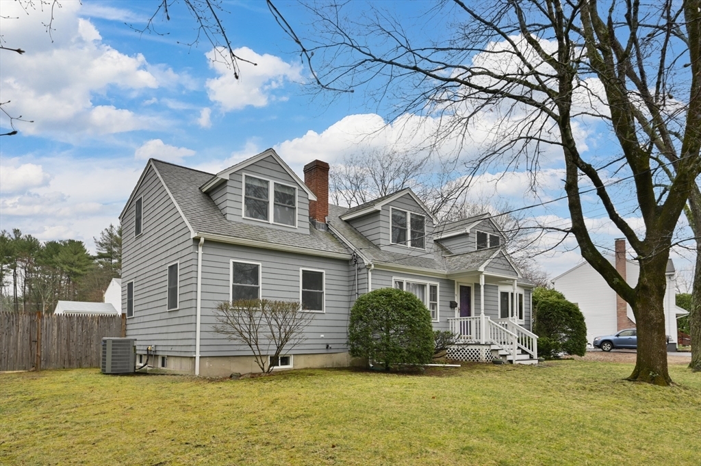 Property Photo: 5 Lindor Road MA 01864