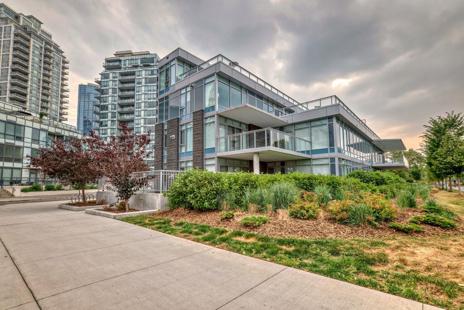 Photo de la propriété:  88 Waterfront Mews SW 201  AB T2P 1K7 