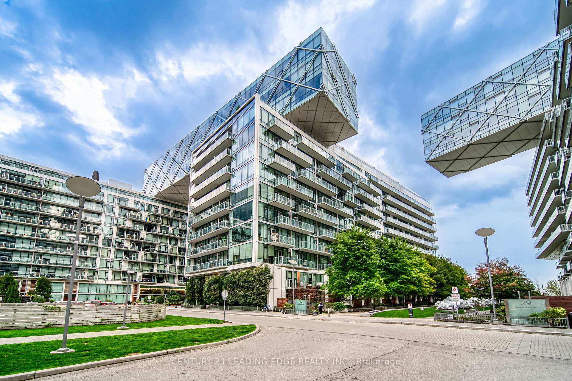 Property Photo: 39 Queens Quay E 828 ON M5E 0A5