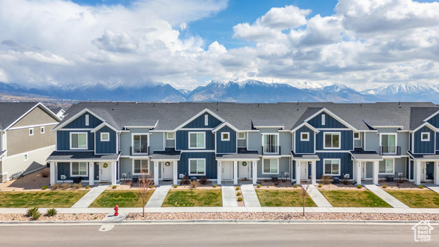 Property Photo: 535 N Willow Springs Ave UT 84043