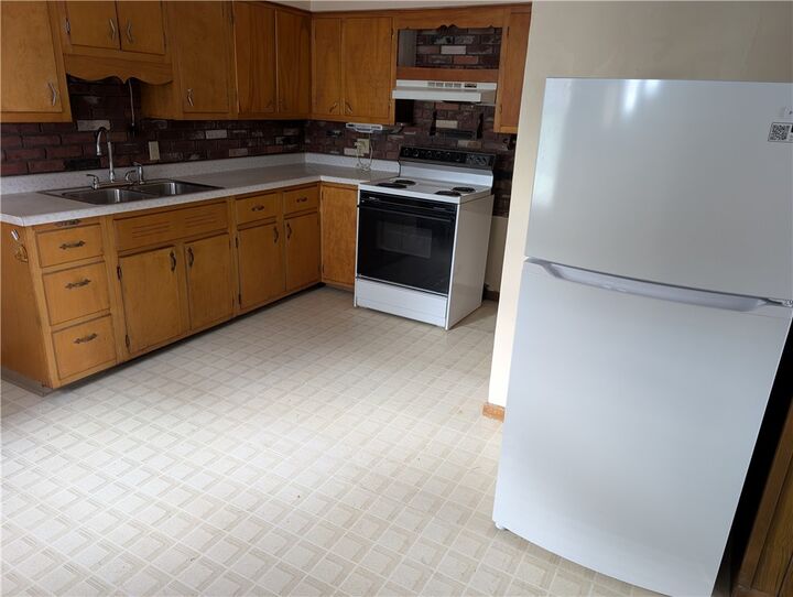 Property Photo: 619.5 Conrad PA 15022