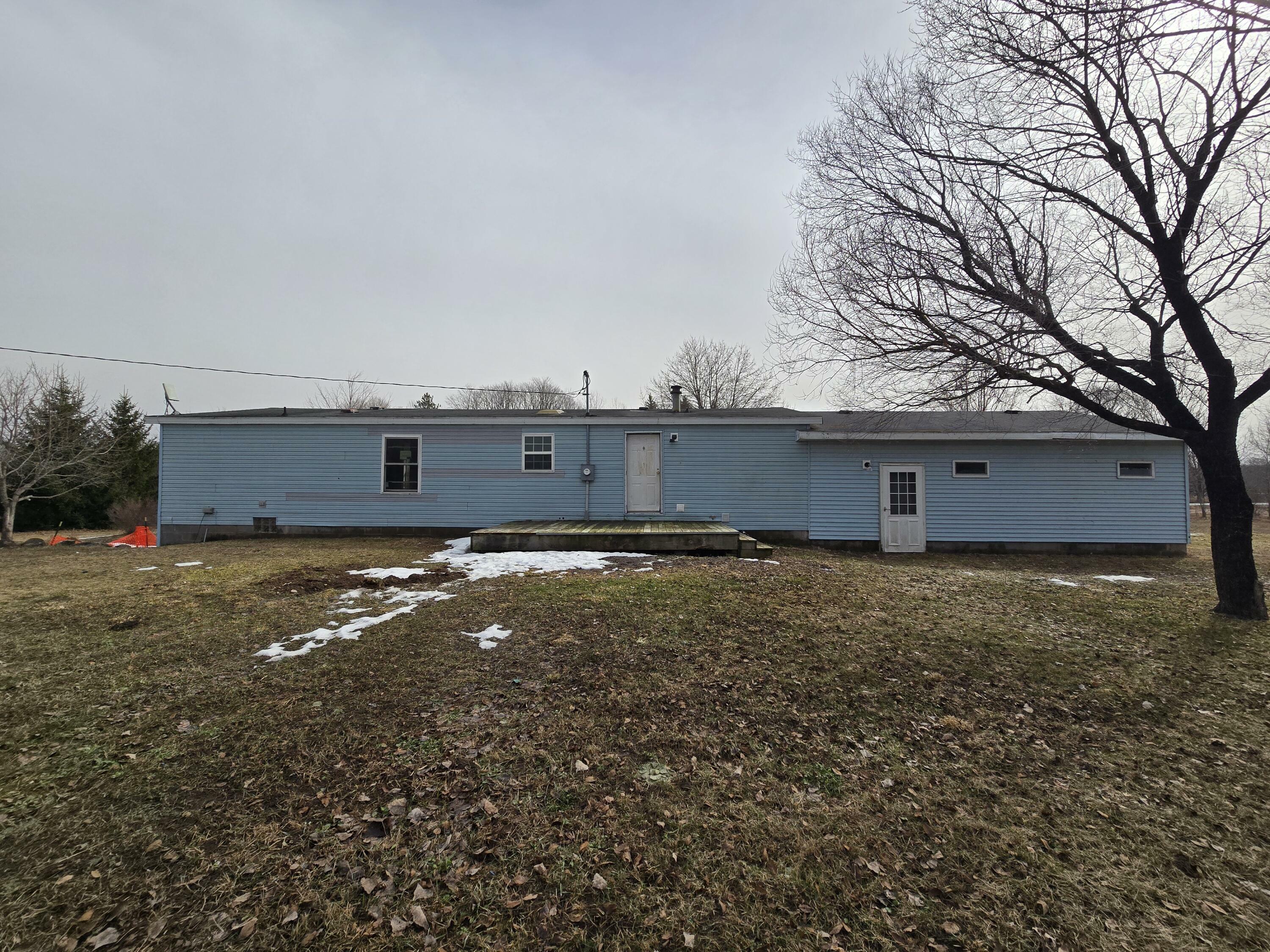 Property Photo: 6120 Walker Road MI 49705