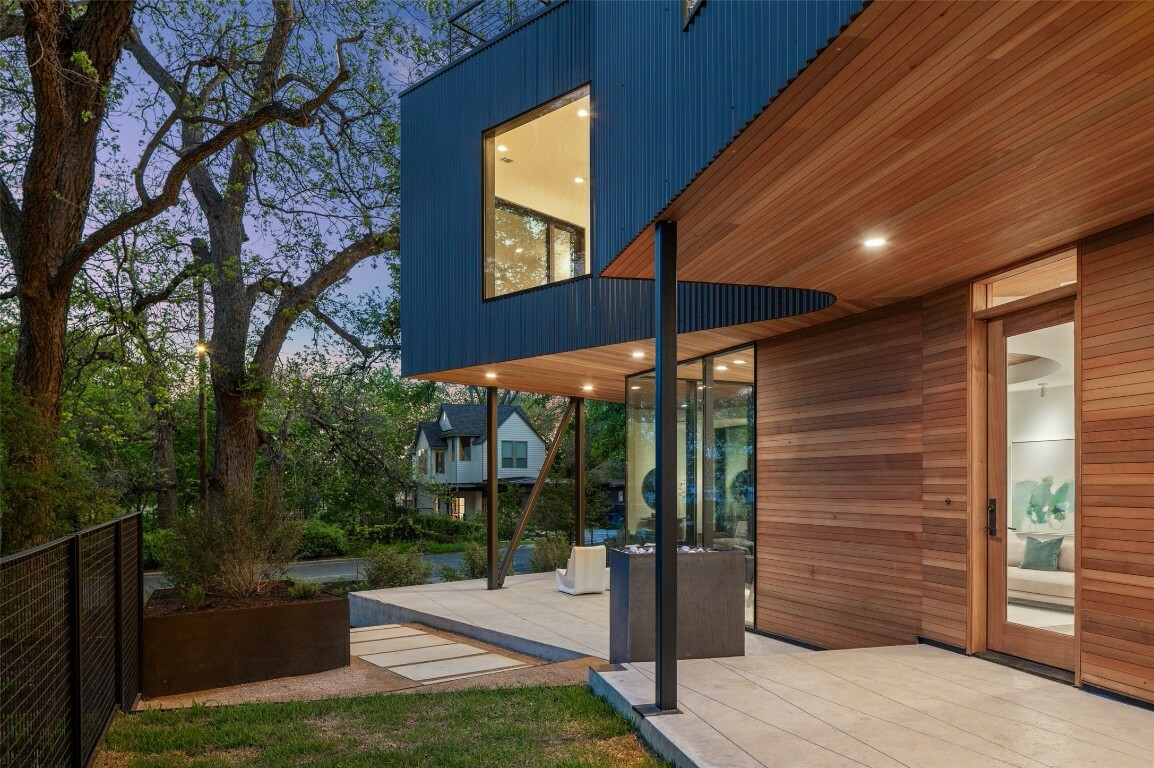 Property Photo: 2218 Haskell Street TX 78702