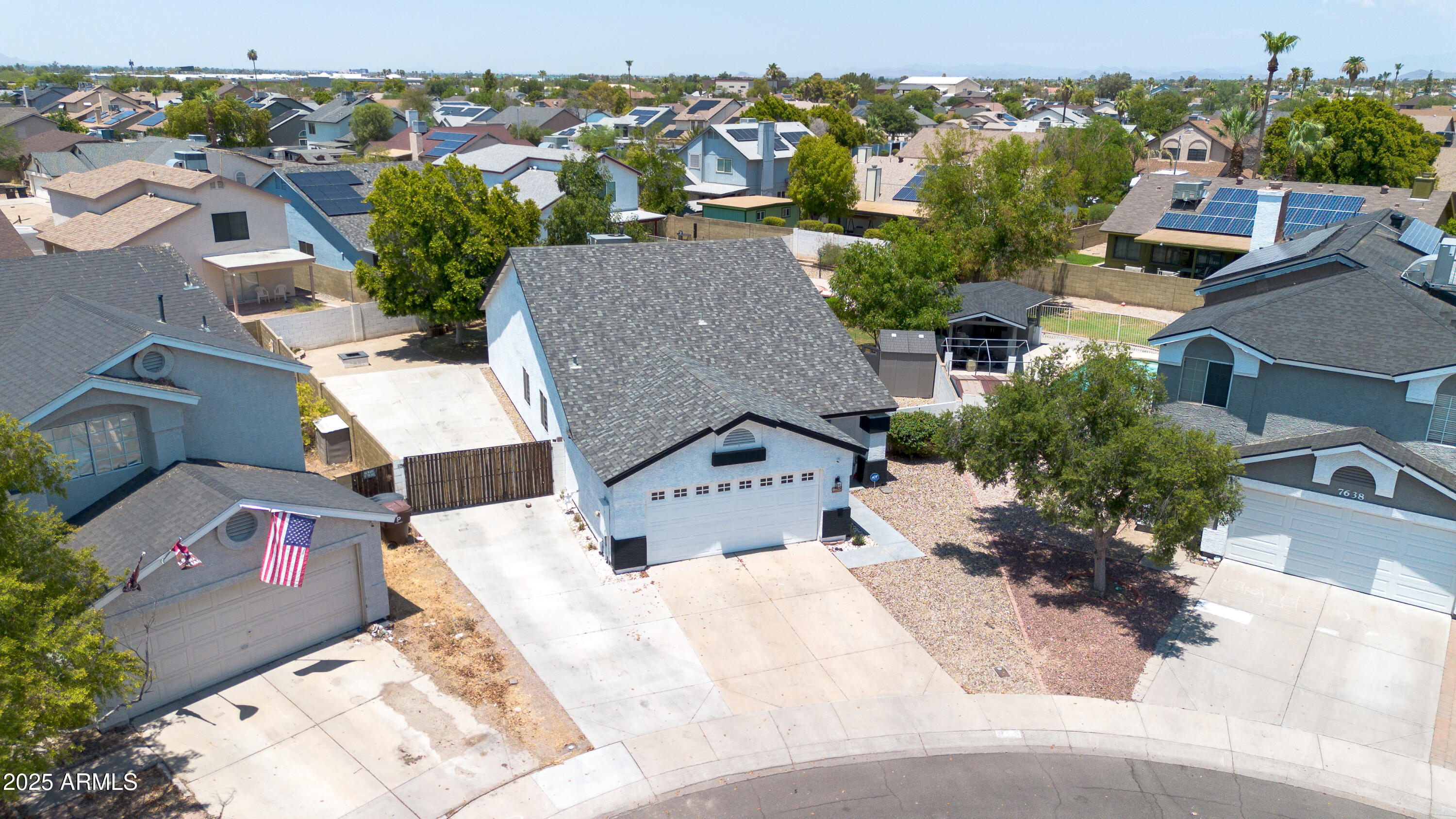 Property Photo:  9962 N 76th Lane  AZ 85345 