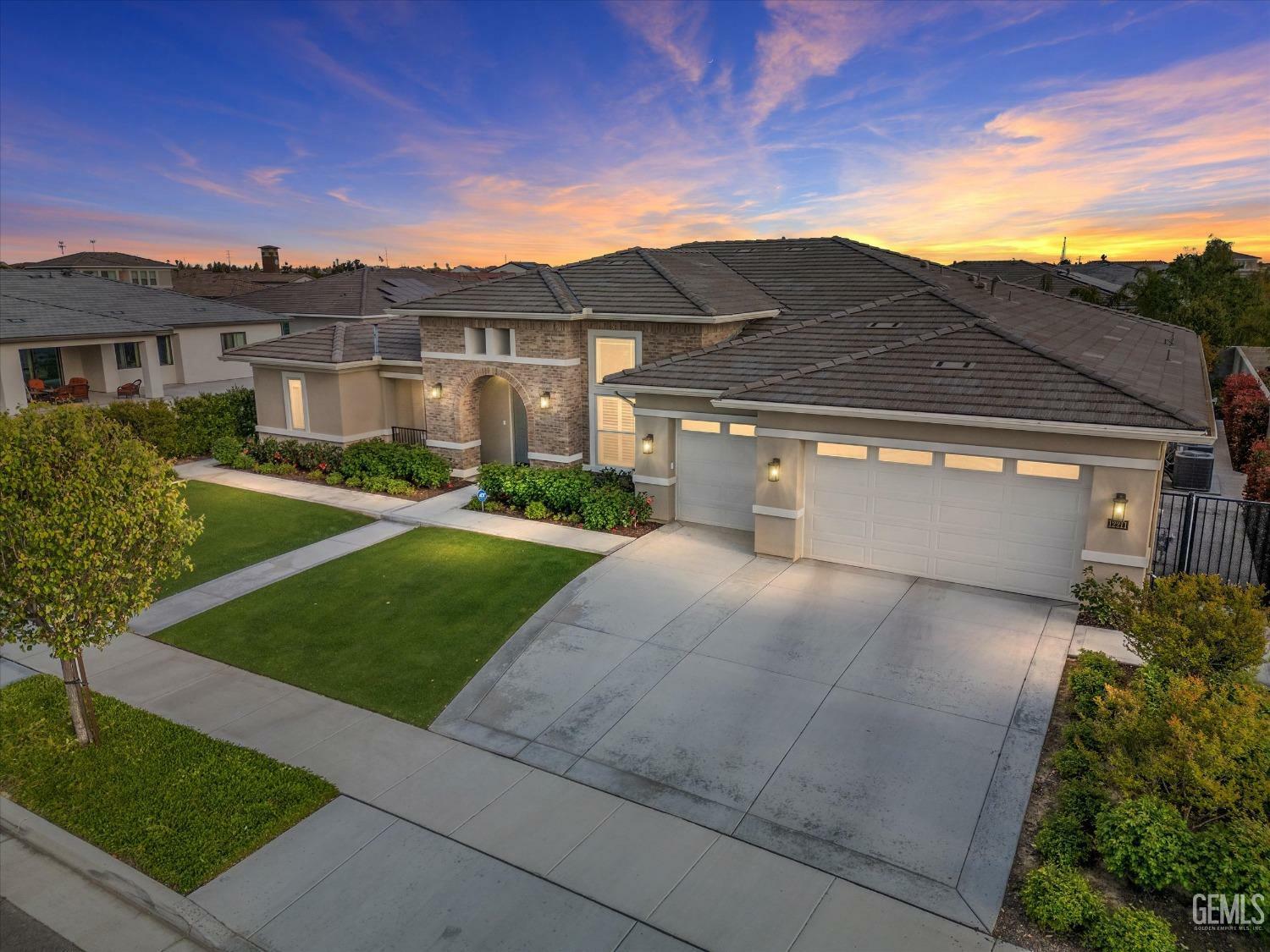 Property Photo: 12211 Loden Drive CA 93311