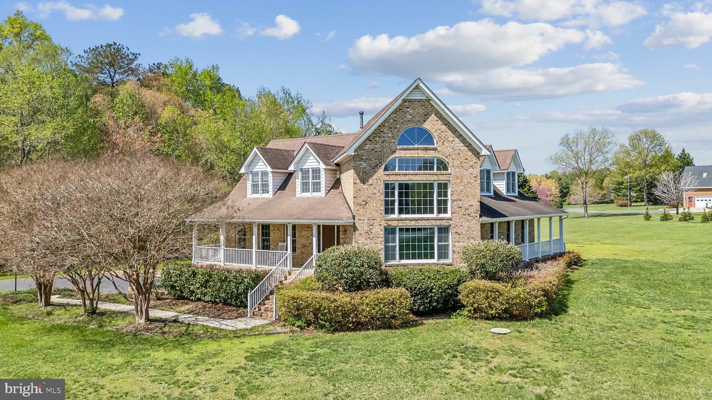 Property Photo: 14039 Kreutler Road VA 23192