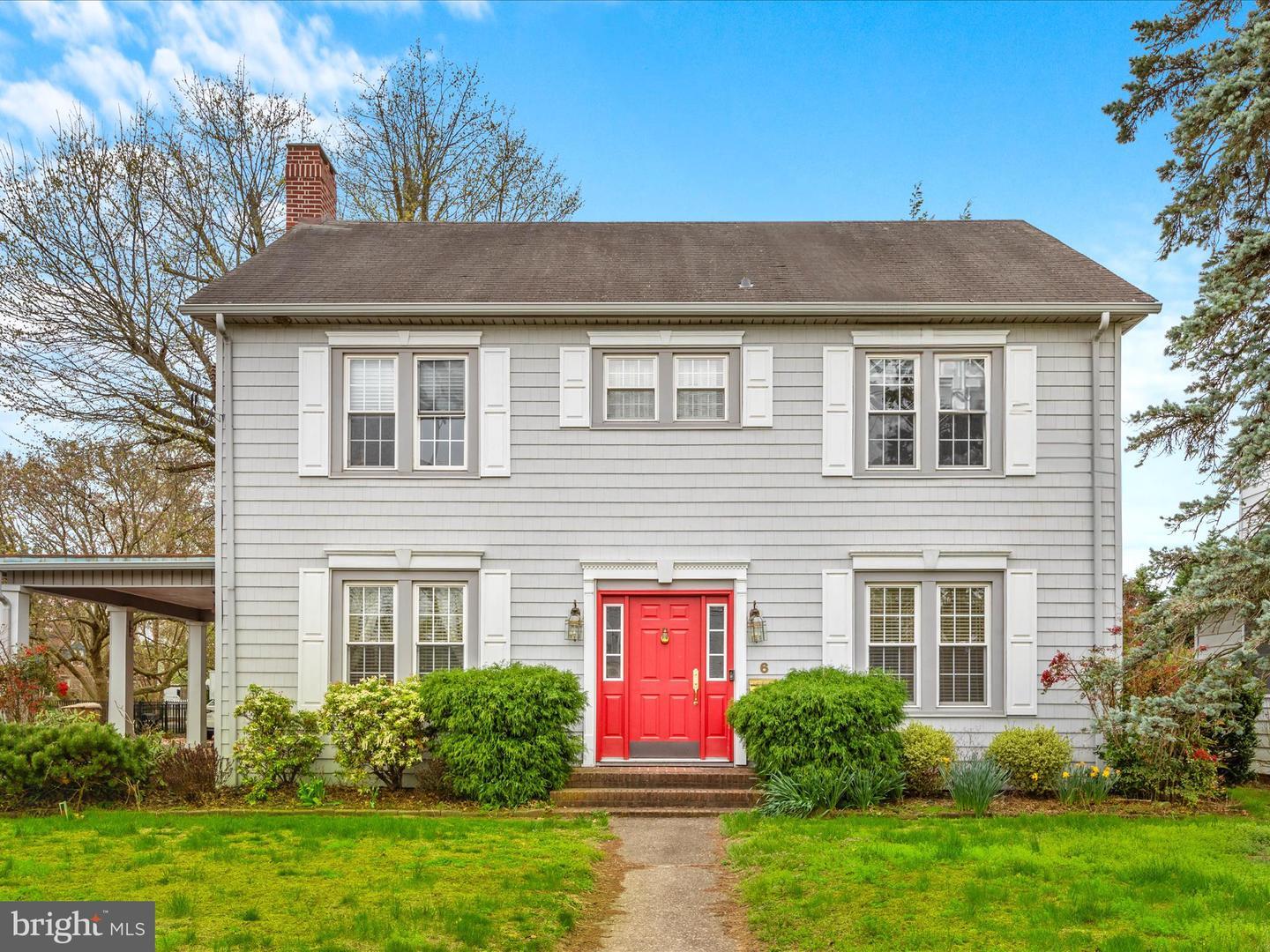 Property Photo: 6 W Clarke Avenue DE 19963