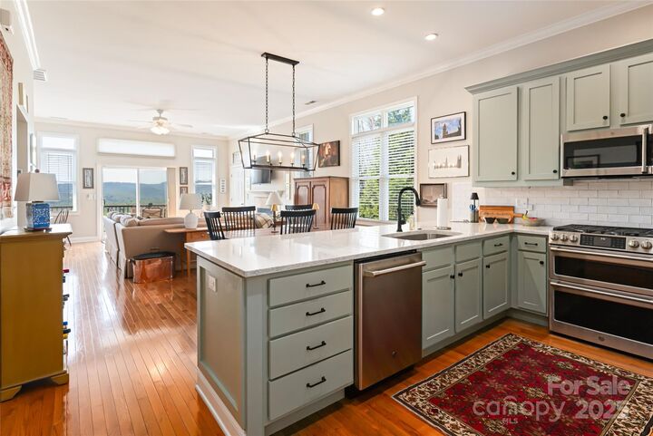 Property Photo: 116 Dalya Road NC 28778