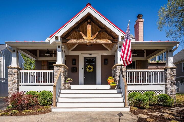 7060 Mt Vernon Avenue  Mariemont OH 45227 photo