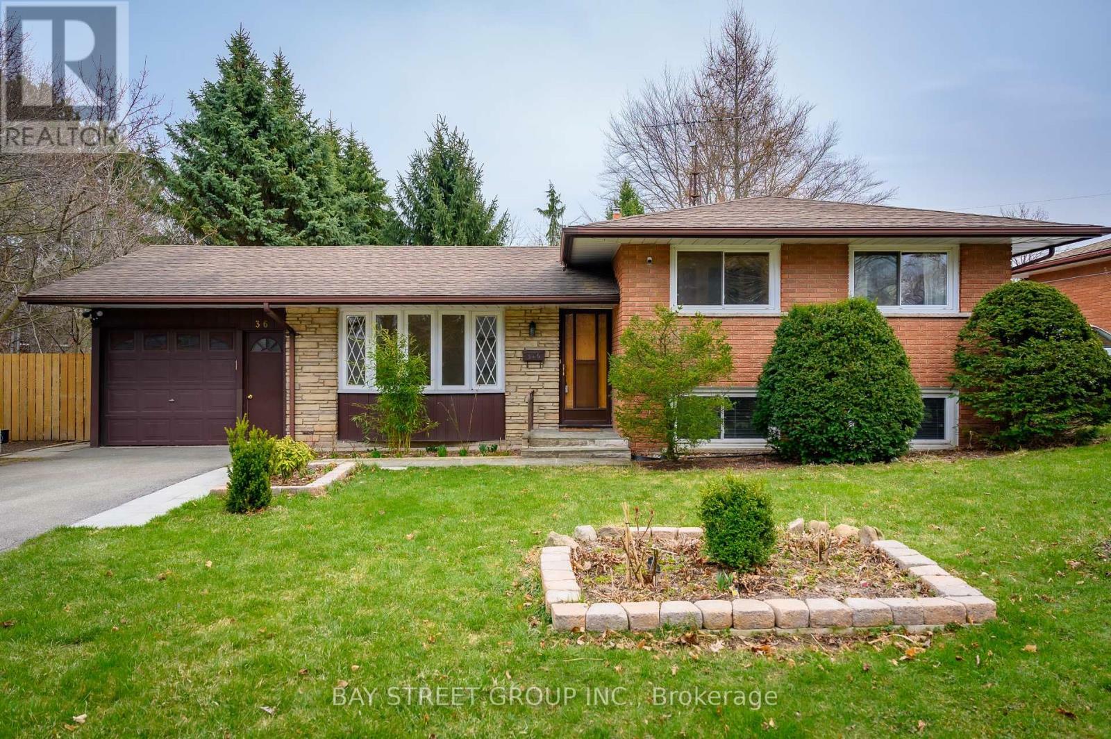 Property Photo: 36 Trelawne Drive ON L2M 2G8