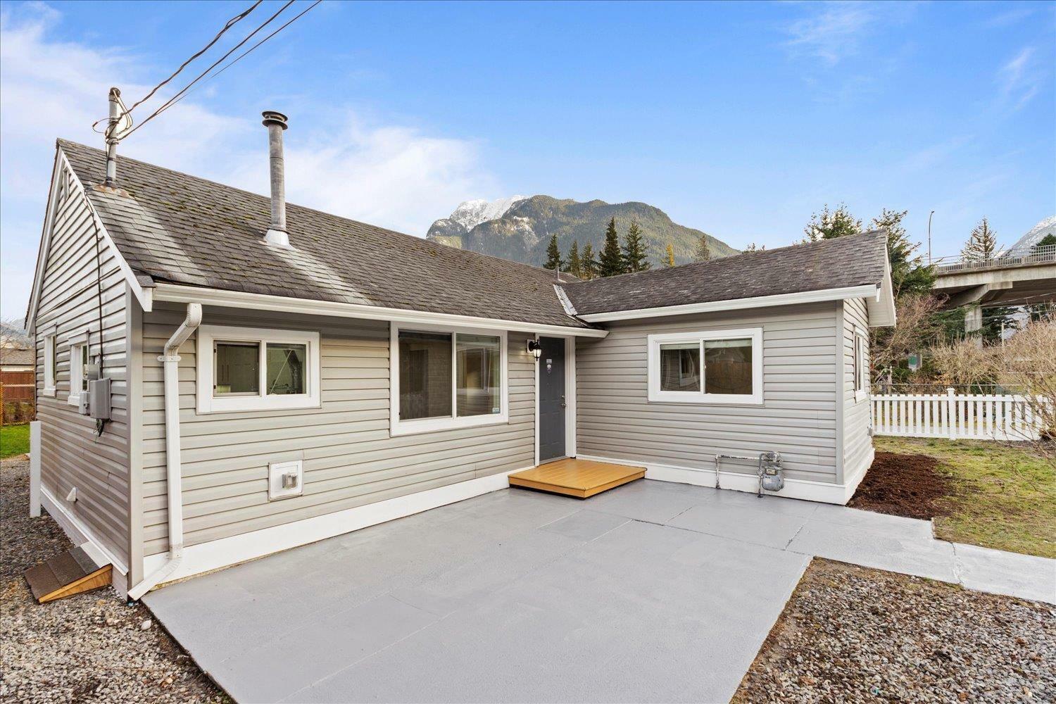 Property Photo: 275 Water Avenue BC V0X 1L0