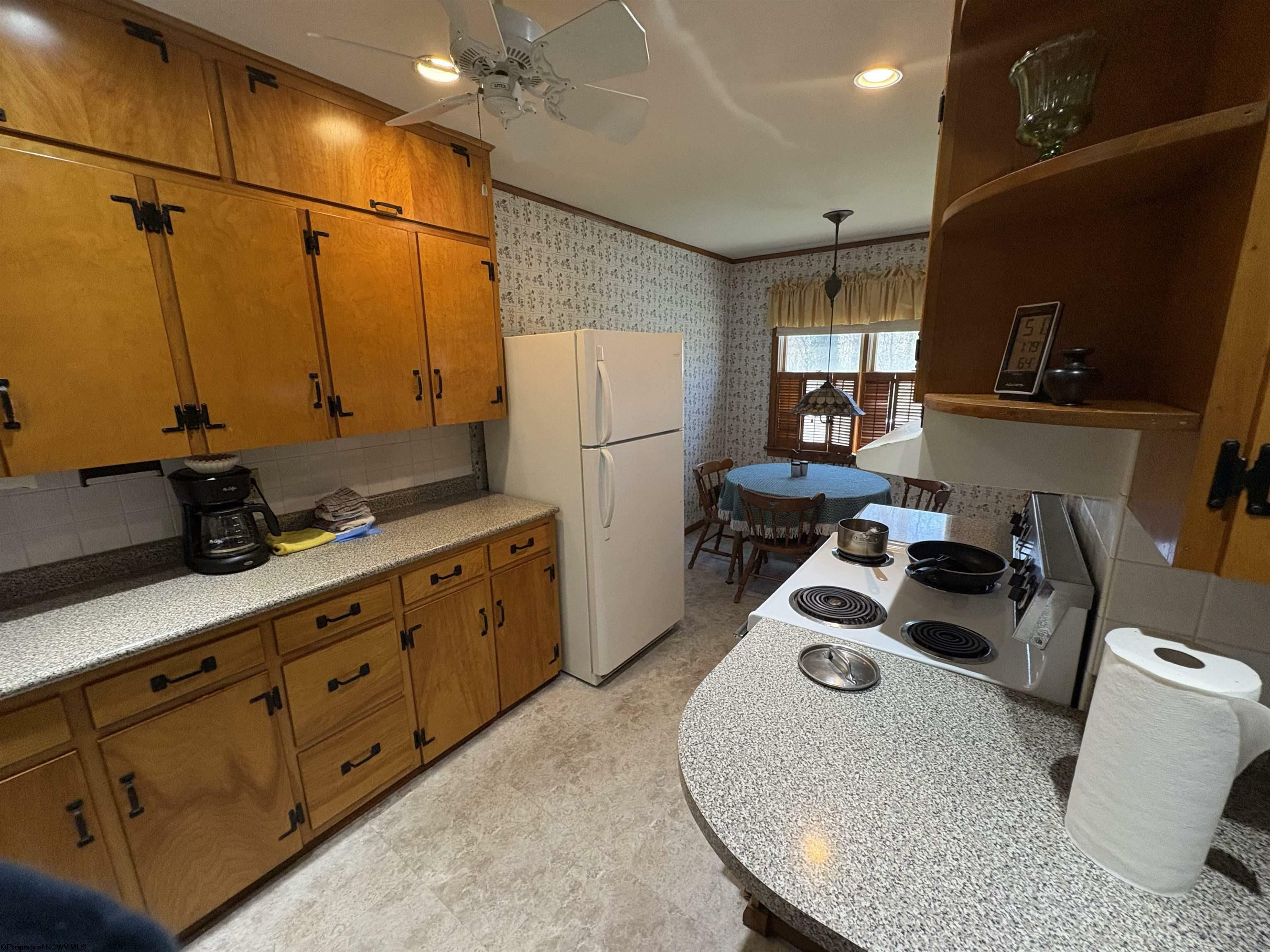 Property Photo: 1292 Parkview Drive WV 26505