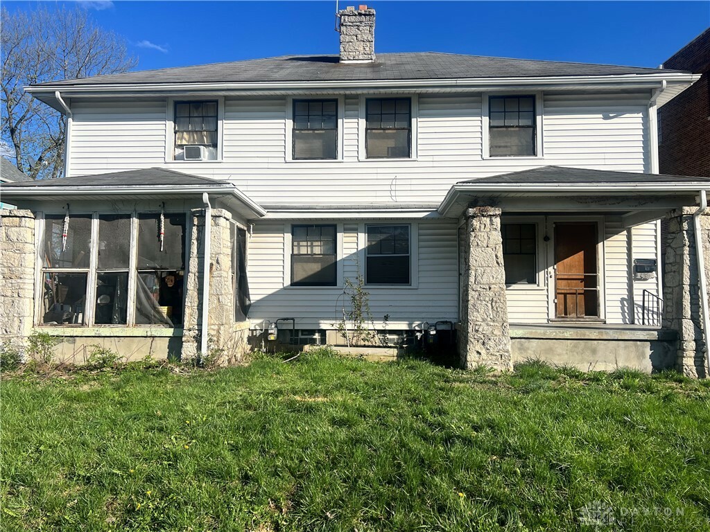 Property Photo: 466-468 Allwen Drive OH 45406