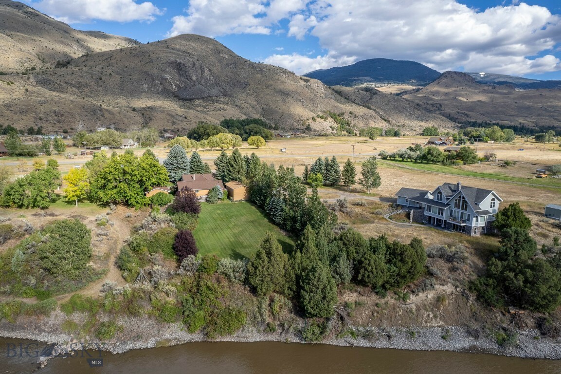 Property Photo: 1077 US Highway 89 S MT 59030