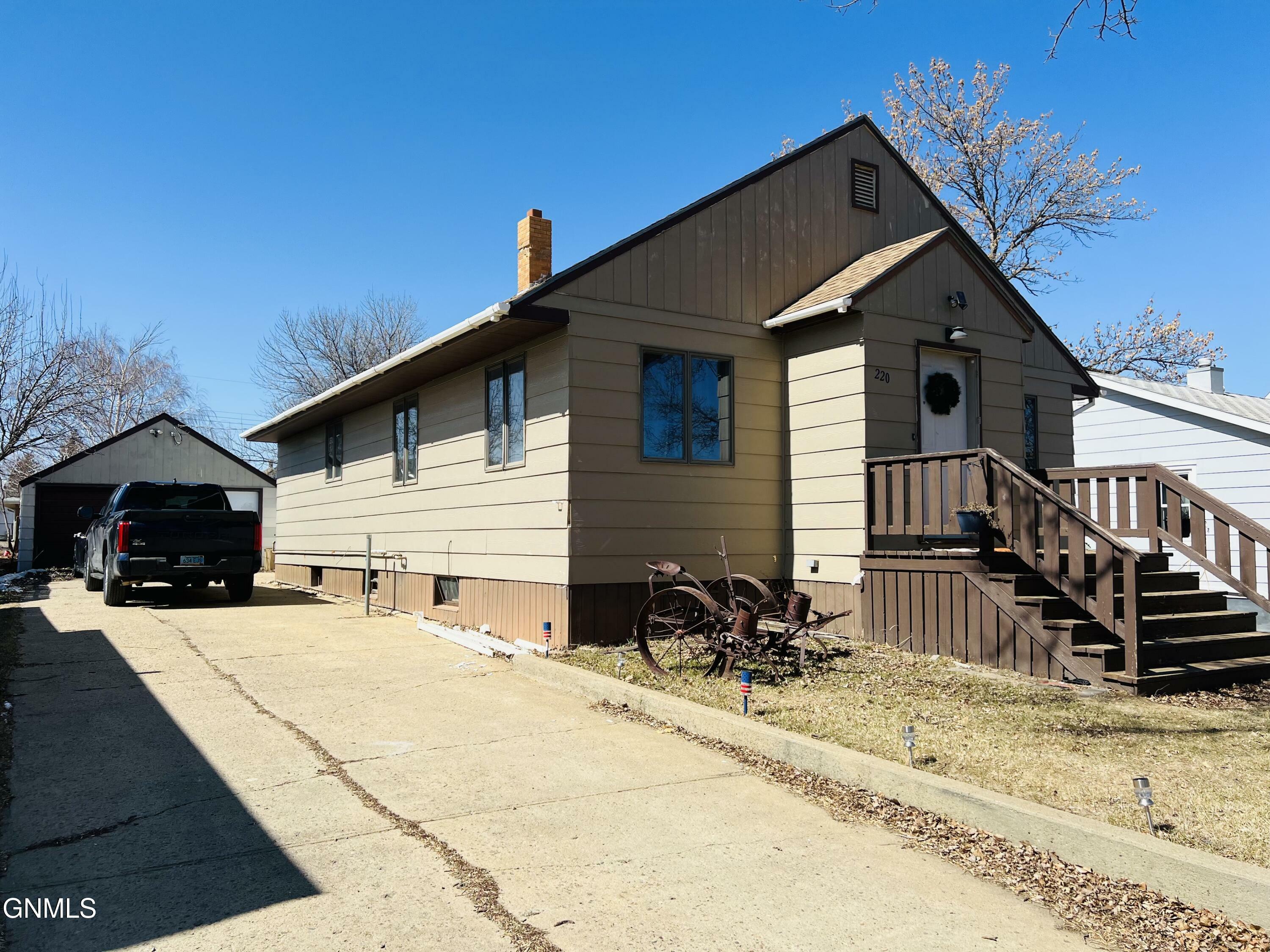 Property Photo: 220 B Street N ND 58652