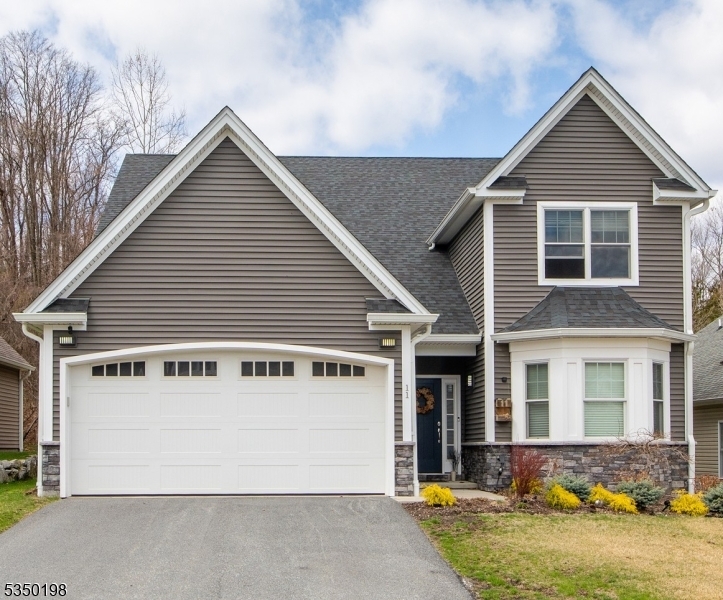 Property Photo: 11 Bluffs Ct NJ 07419