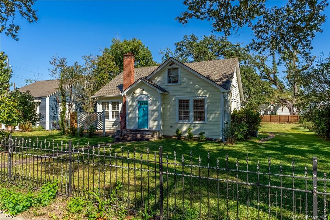 Property Photo: 515 Moss Street LA 70601