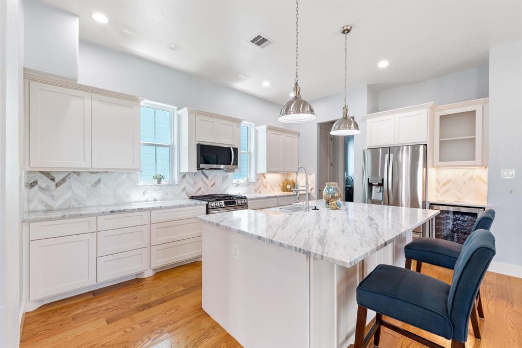 Property Photo: 13 Caravelle Court TX 77554
