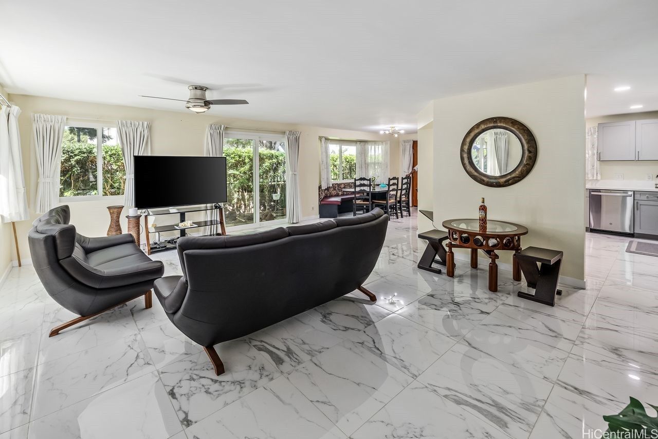 Property Photo:  91-1067 Huluhulu Street  HI 96706 