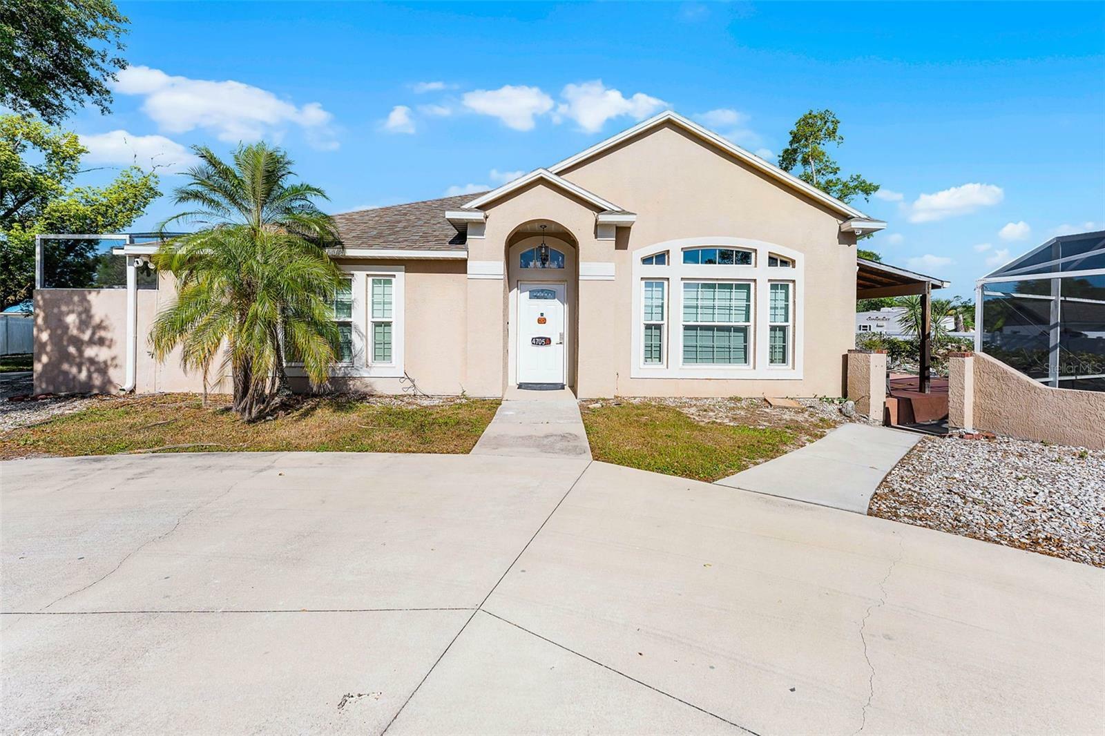 Property Photo: 4705 Beggs Road FL 32810