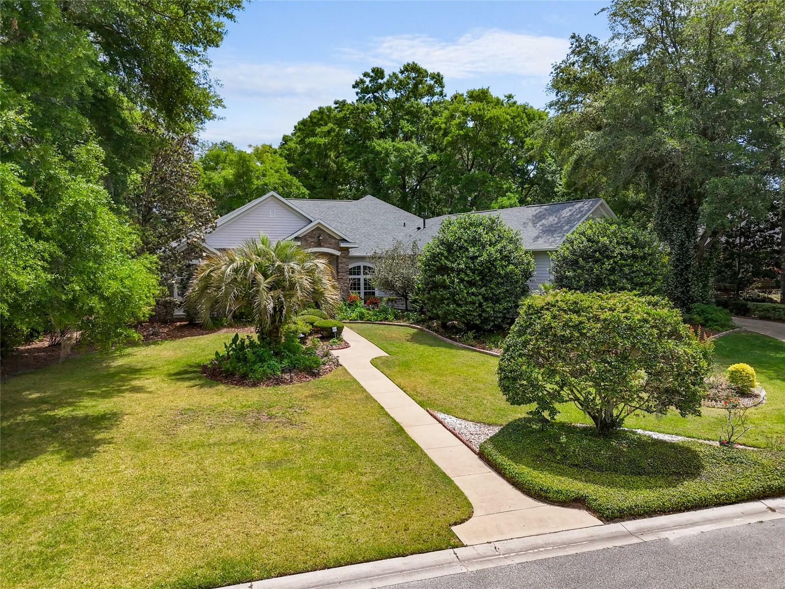 Property Photo: 1417 SW 90th Street FL 32607